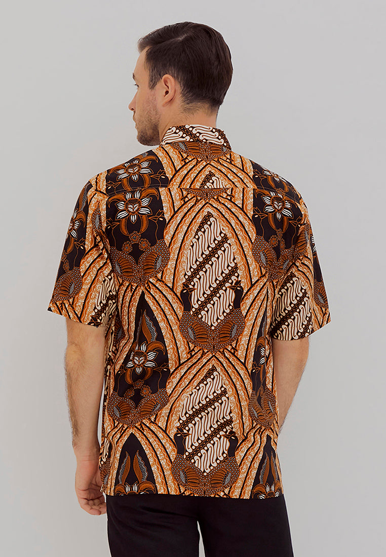 Woffi Man Batik Mahja Cotton Print Hitam